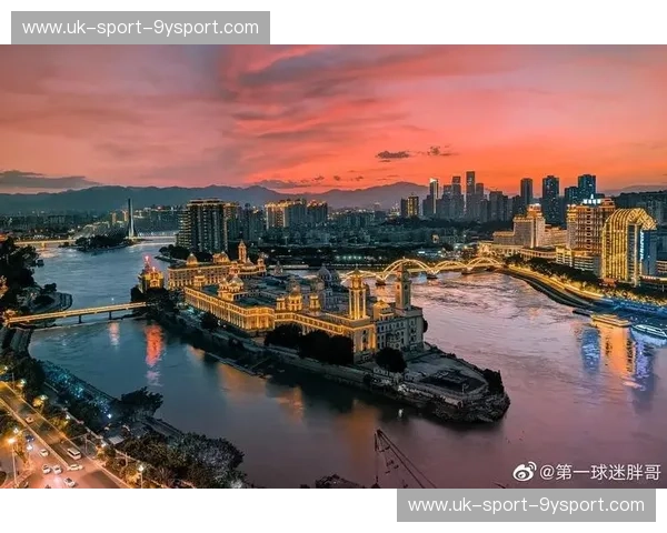 成都在左，天津在右：一场关于“安逸”与“乐呵”的灵魂对决